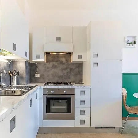 Teatro Ariston, Elegante * Санремо